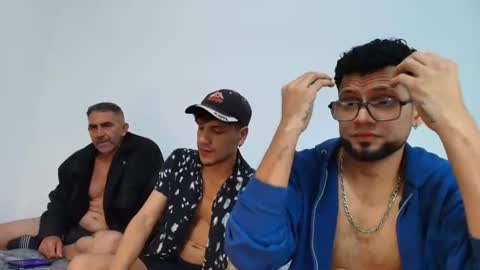 Snapshot of benjamin613999 chatting on 10/30/25, 02:35 benjamin online show from 10/30/25, 02:35