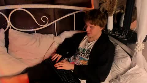 Benjamin online show from 05/28/26, 06:00