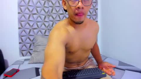 Benjamin online show from 04/06/26, 01:23