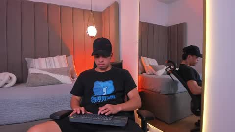 BENJAMIN online show from 05/29/26, 03:04