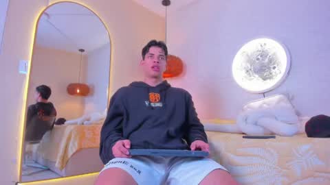 BENJAMIN online show from 06/04/26, 02:50