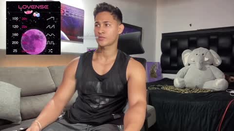 Snapshot of benjamincooperk1 chatting on 03/02/25, 12:42 benjamincooperk online show from 03/02/25, 12:42