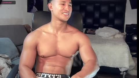 Snapshot of benjamincooperk1 chatting on 09/25/25, 02:32 benjamincooperk online show from 09/25/25, 02:32