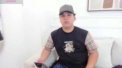 Snapshot of bennett_alejoo chatting on 09/11/25, 04:18 bennett_alejoo online show from 09/11/25, 04:18