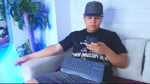 Snapshot of bennett_alejoo chatting on 10/09/25, 07:23 bennett_alejoo online show from 10/09/25, 07:23