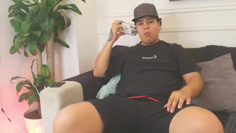 Snapshot of bennett_alejoo chatting on 10/16/25, 07:04 bennett_alejoo online show from 10/16/25, 07:04