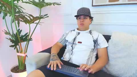 Snapshot of bennett_alejoo chatting on 11/07/25, 06:41 bennett_alejoo online show from 11/07/25, 06:41