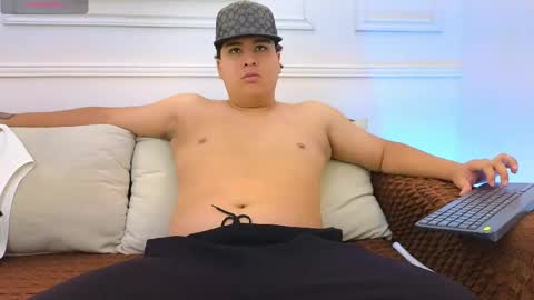 bennett_alejoo online show from 06/04/26, 06:36