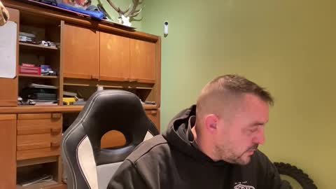 benochau online show from 04/18/26, 04:16