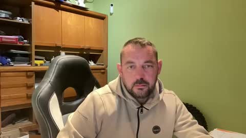 benochau online show from 04/28/26, 01:26