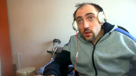 bentish online show from 02/11/25, 08:15