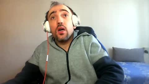 bentish online show from 02/18/25, 06:59