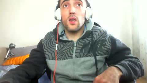 bentish online show from 12/21/25, 10:11