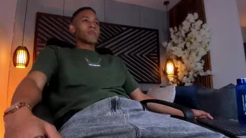 bento_fox online show from 10/16/25, 03:40