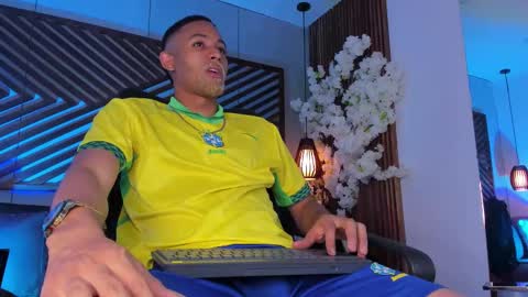 bento_fox online show from 12/03/25, 04:31