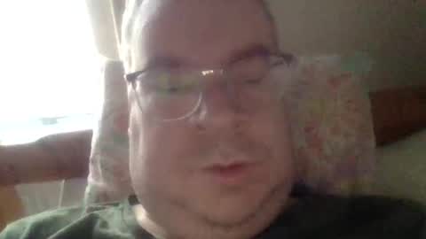 Snapshot of bentre2022 chatting on 01/31/25, 11:03 SimonJones2000 online show from 01/31/25, 11:03