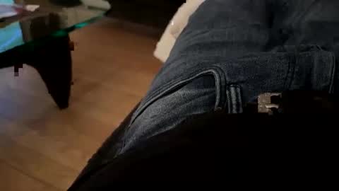 benz10001 online show from 12/23/25, 04:10