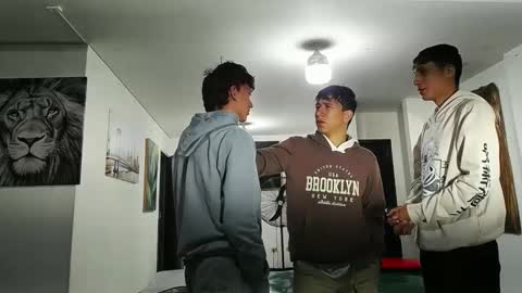 Snapshot of benz_boys chatting on 10/11/25, 11:31 benz boys online show from 10/11/25, 11:31