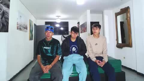 Snapshot of benz_boys chatting on 10/18/25, 12:06 benz boys online show from 10/18/25, 12:06