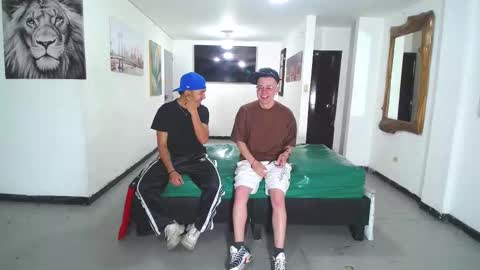 Snapshot of benz_boys chatting on 11/07/25, 12:05 benz boys online show from 11/07/25, 12:05