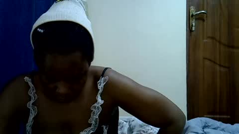 Snapshot of berbiestar chatting on 07/04/26, 07:03 Crazybeibe online show from 07/04/26, 07:03