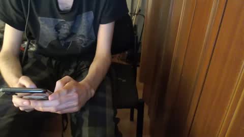 Snapshot of berceuse111 chatting on 02/16/26, 10:44 berceuse111 online show from 02/16/26, 10:44