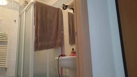 berechucky online show from 05/16/26, 01:32