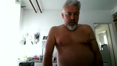 Martin online show from 04/09/26, 02:11