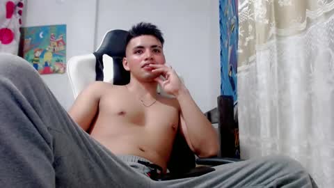 Snapshot of bergon30 chatting on 01/27/25, 11:00 Bergon77 online show from 01/27/25, 11:00