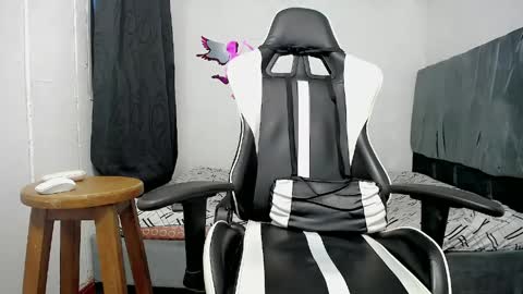 Bergon77 online show from 04/17/26, 07:11