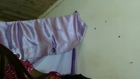 Snapshot of beriziky chatting on 04/12/26, 03:55 beriziky online show from 04/12/26, 03:55