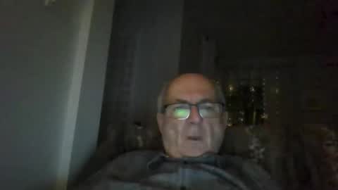 Snapshot of bernard1102 chatting on 01/19/26, 02:04 bernard1102 online show from 01/19/26, 02:04