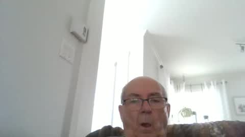 bernard1102 online show from 04/16/26, 01:56