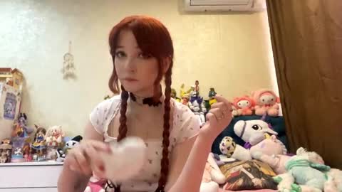 Eva  online show from 04/07/26, 08:15