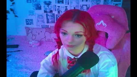 Snapshot of berriekitten chatting on 11/04/25, 04:39 BerrieKitten online show from 11/04/25, 04:39