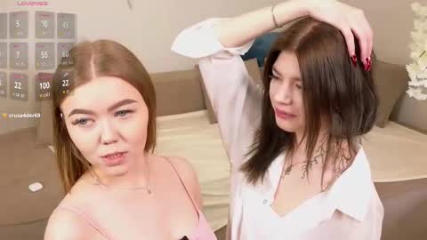 Aurora online show from 12/14/25, 11:15