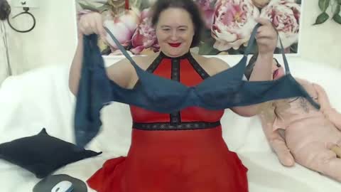 BerryShickX online show from 12/08/24, 10:19