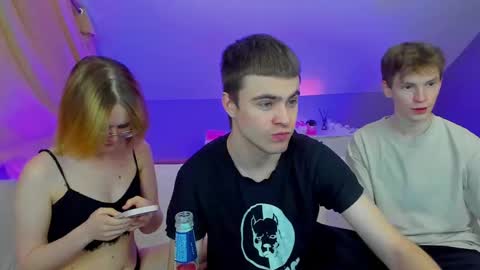 Danny and Kira online show from 02/17/25, 08:47