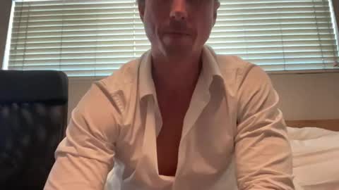 Bestcoast3579 online show from 12/16/25, 06:13