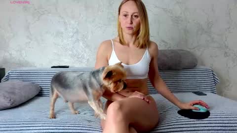 Hellen and Natali online show from 04/18/26, 06:17