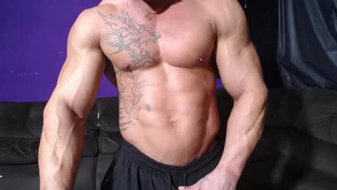 Snapshot of bestmuscle chatting on 12/06/24, 03:41 bestmuscle online show from 12/06/24, 03:41