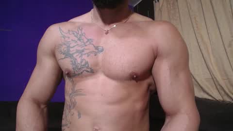 Snapshot of bestmuscle chatting on 01/27/25, 12:01 bestmuscle online show from 01/27/25, 12:01
