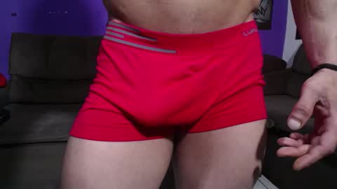 Snapshot of bestmuscle chatting on 02/19/25, 04:01 bestmuscle online show from 02/19/25, 04:01