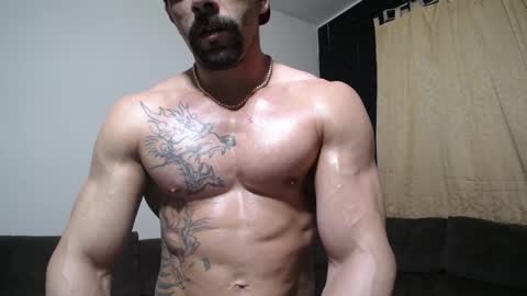 Snapshot of bestmuscle chatting on 10/04/25, 04:10 bestmuscle online show from 10/04/25, 04:10