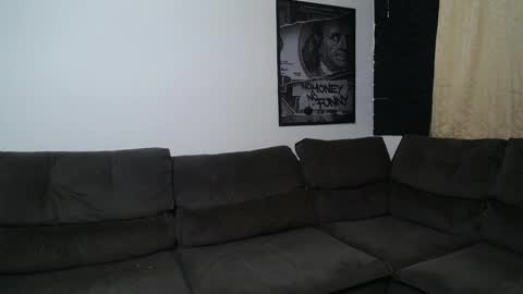 Snapshot of bestmuscle chatting on 10/05/25, 02:32 bestmuscle online show from 10/05/25, 02:32