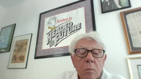 Snapshot of bestshot1951 chatting on 06/15/26, 01:24 bestshot1951 online show from 06/15/26, 01:24