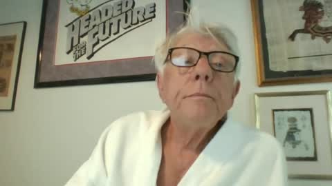 Snapshot of bestshot1951 chatting on 06/17/26, 11:45 bestshot1951 online show from 06/17/26, 11:45