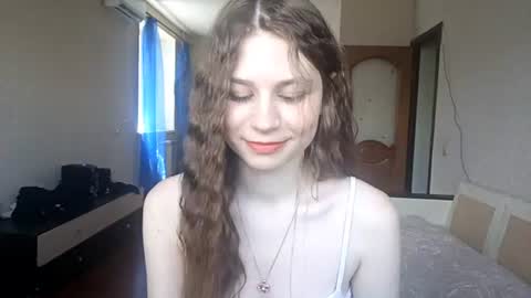 Snapshot of bethkallberg chatting on 06/18/26, 09:09 Leila online show from 06/18/26, 09:09