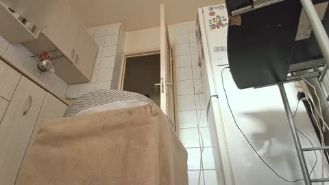 Snapshot of bethnorth chatting on 03/03/25, 11:44 bethnorth online show from 03/03/25, 11:44