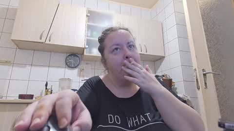 Snapshot of bethnorth chatting on 03/05/25, 05:29 bethnorth online show from 03/05/25, 05:29